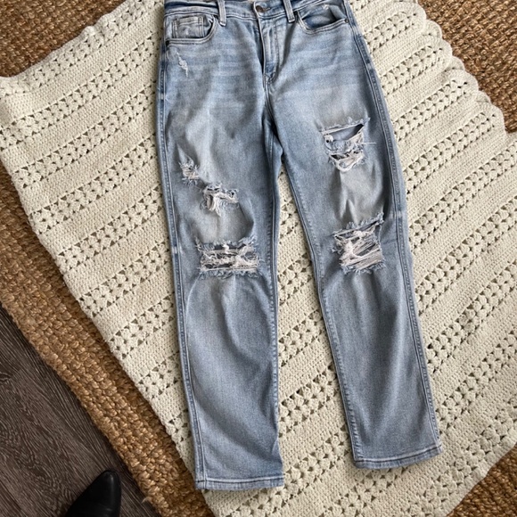 High Rise Ripped Jeans - Picture 2 of 4